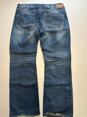 Vintage 1921 small embroidery boot cut cowboy style faded jeans (small stain)